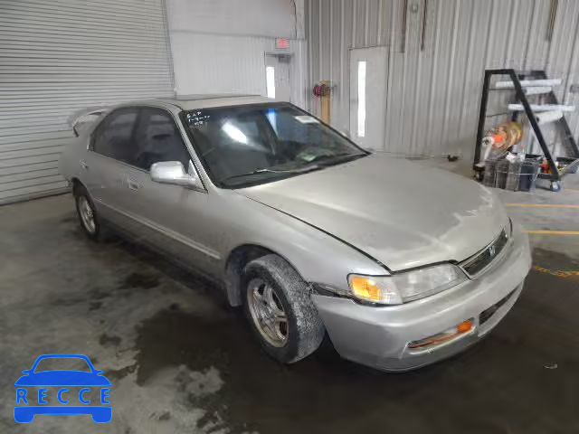 1996 HONDA ACCORD VAL 1HGCD5699TA238143 image 0