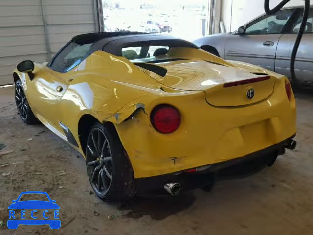 2016 ALFA ROMEO 4C SPIDER ZARBAAB48GM178212 Bild 2