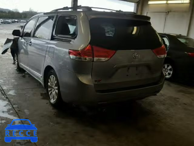 2011 TOYOTA SIENNA XLE 5TDYK3DC8BS098665 image 2