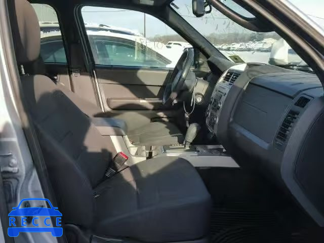 2011 FORD ESCAPE XLT 1FMCU9DG5BKB17699 image 4