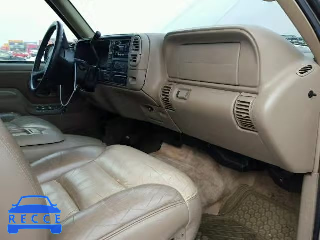 2000 CHEVROLET TAHOE K150 1GNEK13R8YR105268 image 4