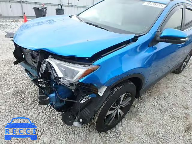 2016 TOYOTA RAV4 XLE JTMRFREV3GJ086908 image 9