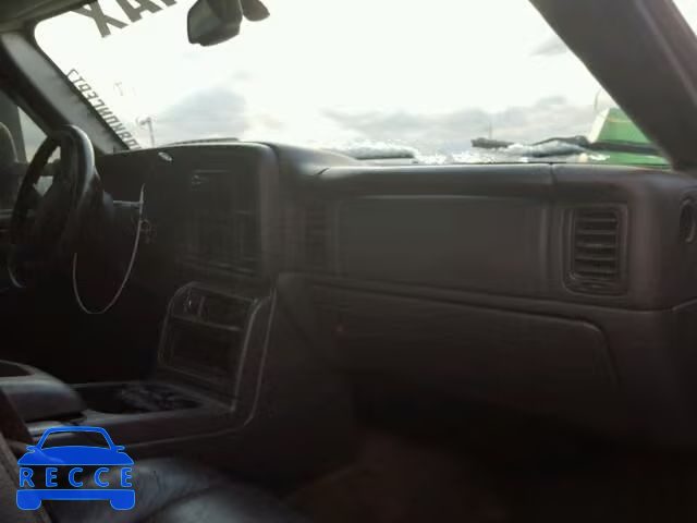 2004 GMC SIERRA K25 1GTHK23174F138621 image 4