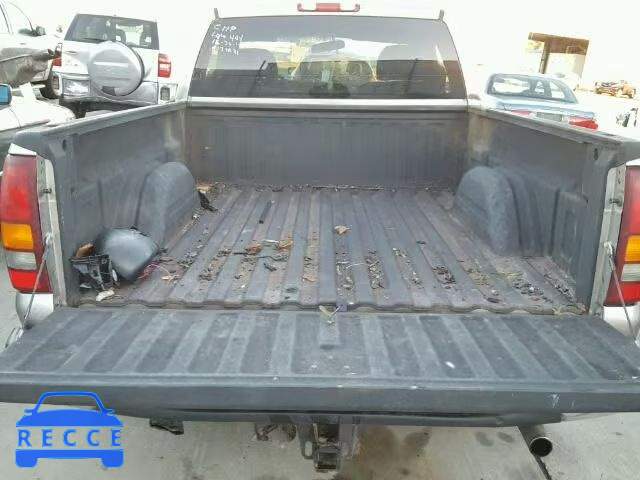 2002 GMC SIERRA C15 1GTEC14X02Z199754 image 5
