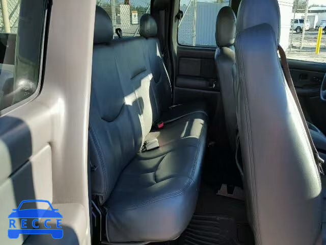 2004 GMC SIERRA C15 1GTEC19T04Z304463 image 5