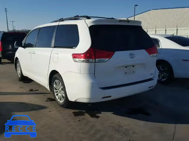 2012 TOYOTA SIENNA XLE 5TDYK3DC8CS204873 image 2