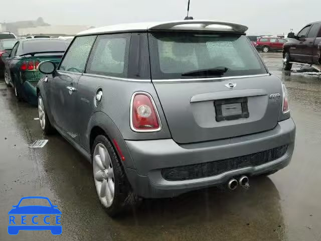 2009 MINI COOPER S WMWMF73569TT97058 Bild 2