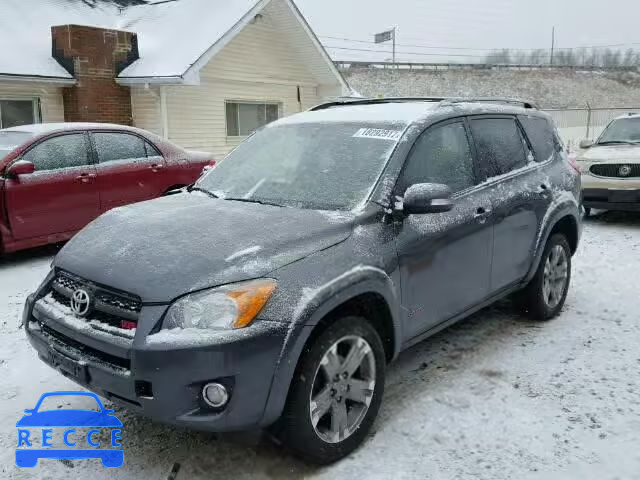 2009 TOYOTA RAV4 SPORT JTMBK32V495083249 image 1