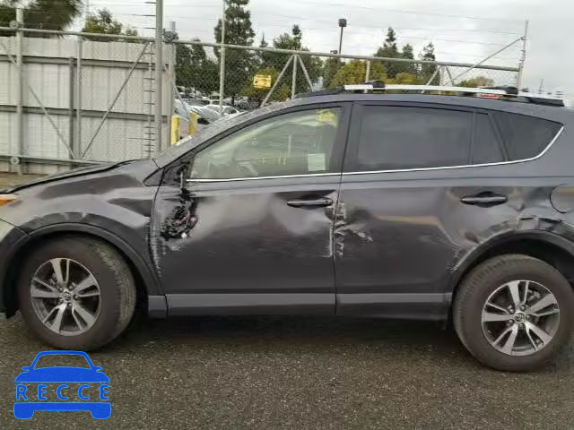 2016 TOYOTA RAV4 XLE JTMWFREV3GJ072848 image 8