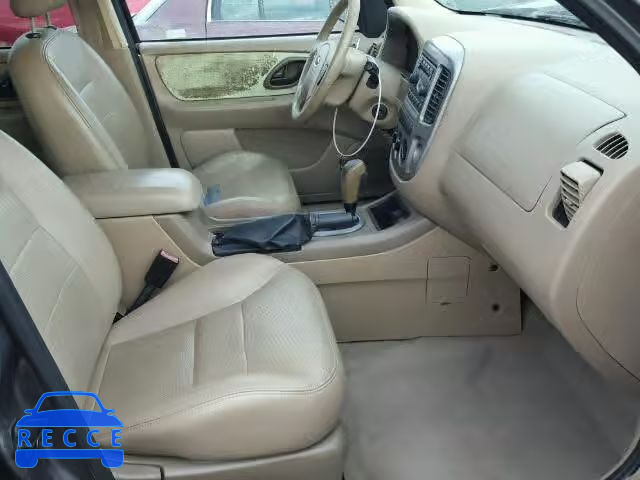 2005 FORD ESCAPE LIM 1FMYU94155KA37812 image 4