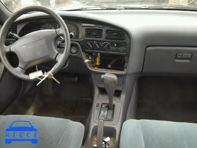 1992 TOYOTA CAMRY LE 4T1SK12EXNU010841 image 8
