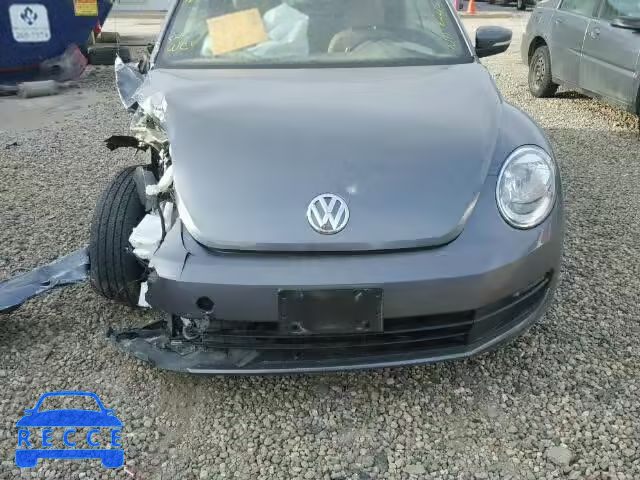 2013 VOLKSWAGEN BEETLE 3VW5X7AT7DM817372 зображення 9