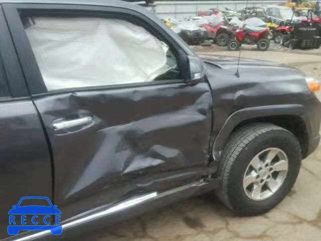 2013 TOYOTA 4RUNNER SR JTEZU5JR0D5046678 зображення 9