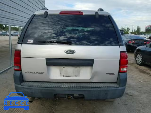 2005 FORD EXPLORER X 1FMZU62K45UB01082 image 9