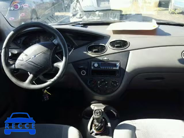 2000 FORD FOCUS SE/S 1FAHP3437YW342287 Bild 8