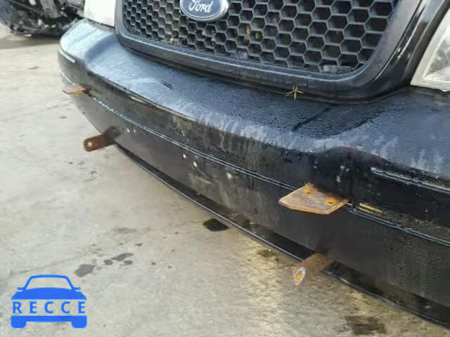 2005 FORD CROWN VIC 2FAFP71W05X133227 Bild 9