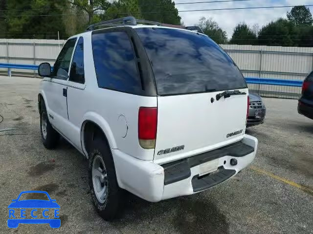 1998 CHEVROLET BLAZER 1GNCS18W2WK206804 image 2