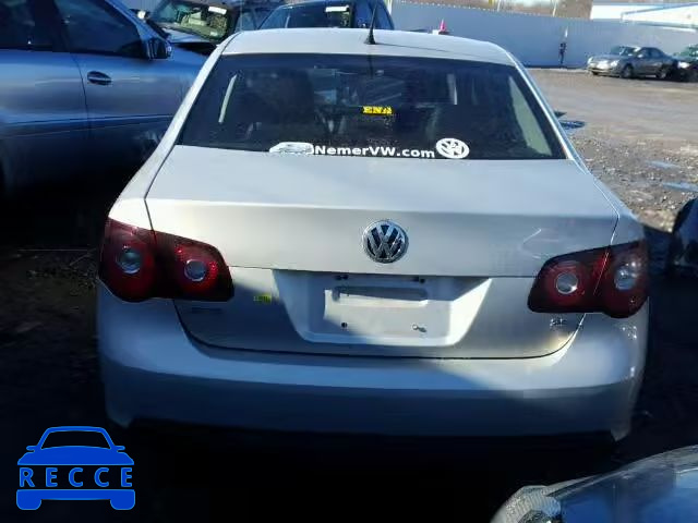 2010 VOLKSWAGEN JETTA LIMI 3VWAZ7AJ9AM093994 image 9