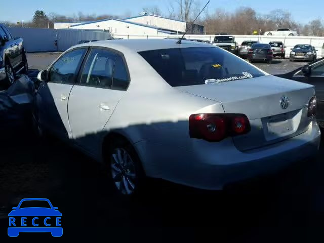 2010 VOLKSWAGEN JETTA LIMI 3VWAZ7AJ9AM093994 image 2
