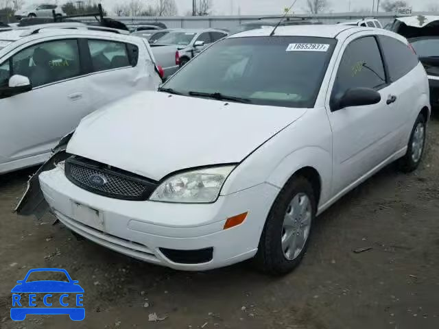 2005 FORD FOCUS ZX3 3FAFP31NX5R140099 image 1