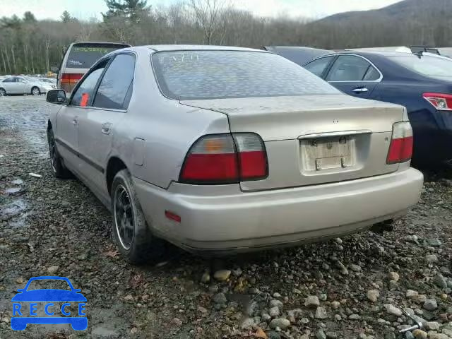 1997 HONDA ACCORD LX/ 1HGCD563XVA067823 image 2