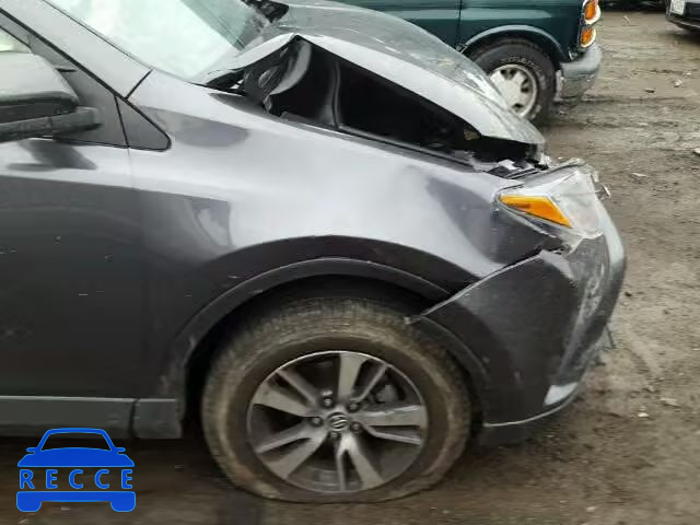 2016 TOYOTA RAV4 XLE JTMRFREV7GD183625 image 9
