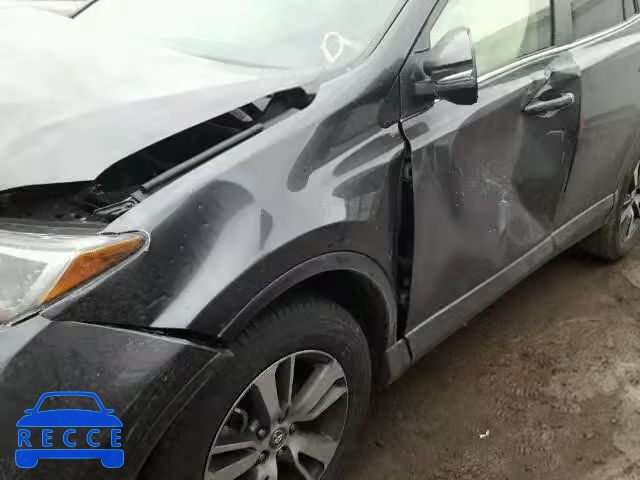 2016 TOYOTA RAV4 XLE JTMRFREV7GD183625 image 8