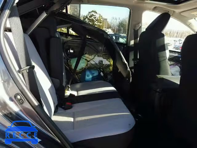 2016 TOYOTA RAV4 XLE JTMRFREV9GJ084497 image 5