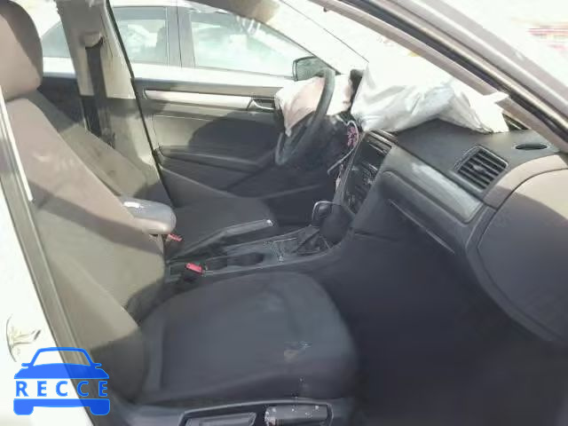 2015 VOLKSWAGEN PASSAT S 1VWAT7A33FC039554 image 4