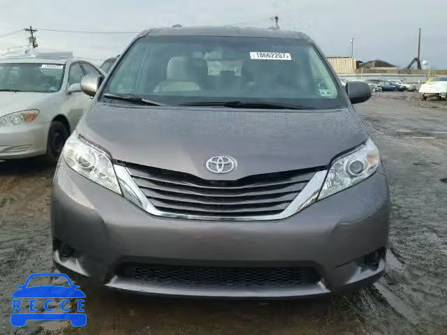 2015 TOYOTA SIENNA LE 5TDKK3DC2FS652763 image 8