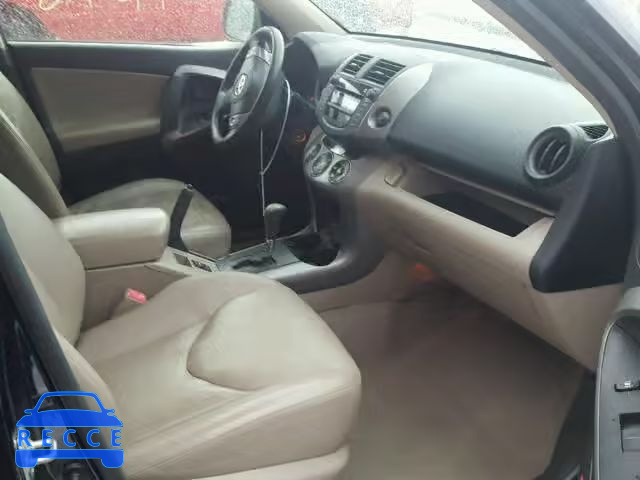 2007 TOYOTA RAV4 LTD JTMBD31V775096747 image 4