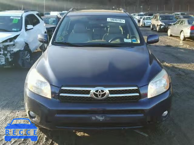 2007 TOYOTA RAV4 LTD JTMBD31V475055962 image 8