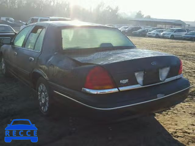 2003 FORD CROWN VICT 2FAFP73W63X129208 image 2