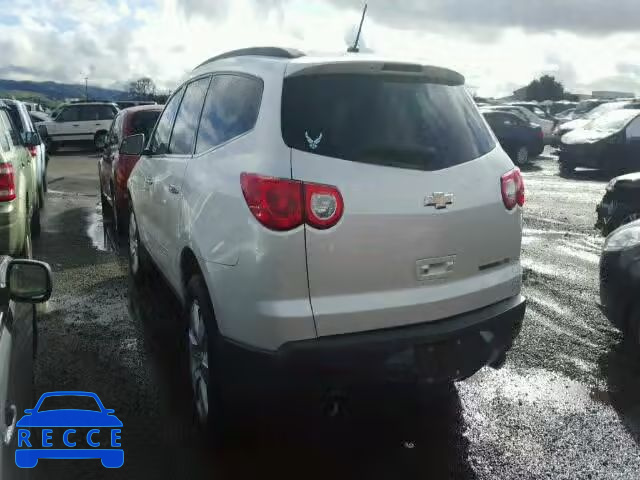 2011 CHEVROLET TRAVERSE L 1GNKRLED8BJ208871 image 2