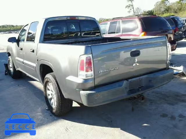 2006 MITSUBISHI RAIDER LS 1Z7HC28K06S578645 Bild 2