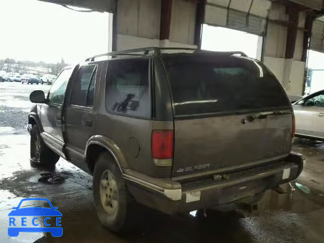 1997 CHEVROLET BLAZER 1GNDT13W8VK194522 image 2