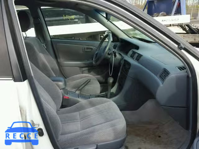 2000 TOYOTA CAMRY CE/L 4T1BG22K0YU972468 зображення 4