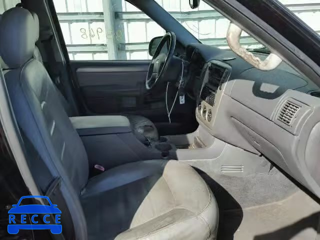 2005 FORD EXPLORER X 1FMZU63K55UB12171 image 4