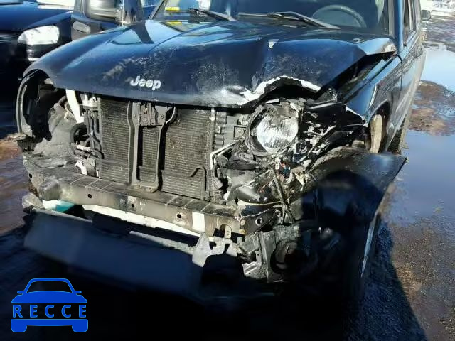 2003 JEEP LIBERTY SP 1J4GL48K33W660967 image 8