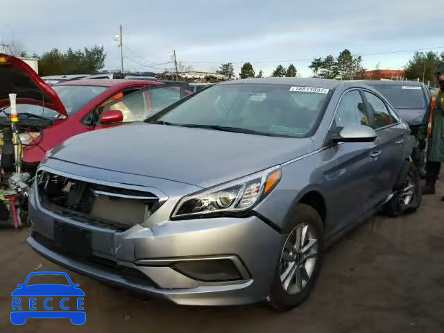 2016 HYUNDAI SONATA SE 5NPE24AF9GH411193 Bild 1