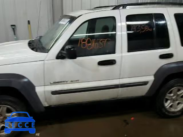 2002 JEEP LIBERTY SP 1J4GL48K22W127197 image 9