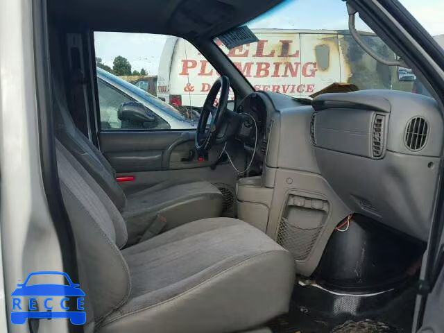 1997 GMC SAFARI 1GTDM19W6VB544565 Bild 4