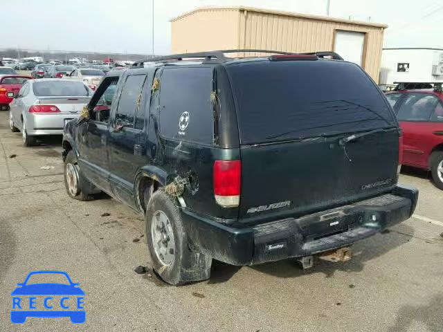 2002 CHEVROLET BLAZER 1GNDT13W82K104572 image 2