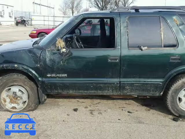 2002 CHEVROLET BLAZER 1GNDT13W82K104572 image 8