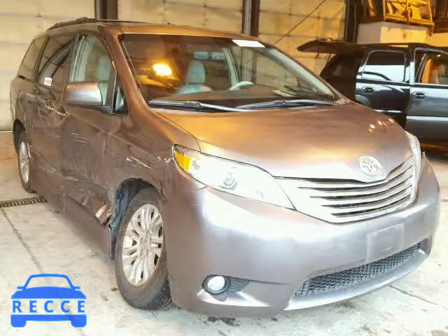 2011 TOYOTA SIENNA XLE 5TDYK3DC5BS112795 image 0