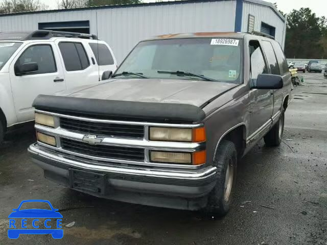 1998 CHEVROLET TAHOE C150 1GNEC13R2WJ306057 image 1