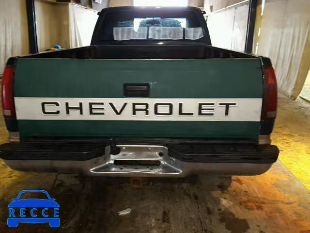 1996 CHEVROLET K2500 1GCGK29R5TE179441 Bild 5