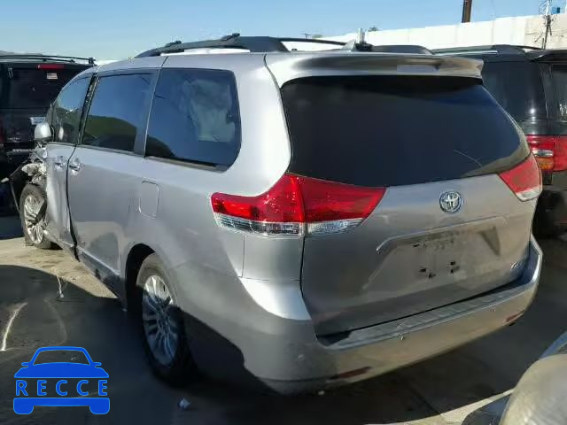 2011 TOYOTA SIENNA XLE 5TDYK3DC2BS168371 зображення 2