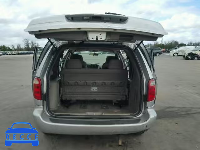 2003 CHRYSLER Town and Country 2C4GP24343R289548 image 9