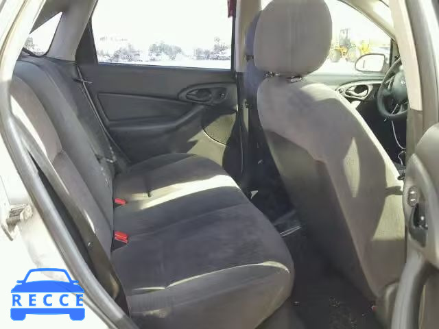 2000 FORD FOCUS SE/S 1FAFP3433YW313294 Bild 5